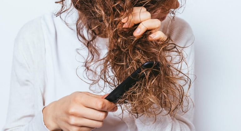 Detangle Gently In The Morning