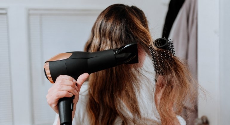 Should you air dry or blow dry hair extensions