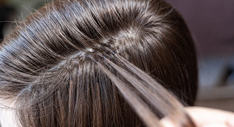 Using hair extensions for instant thickness without damage