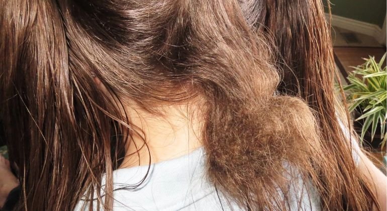 How to Detangle a Weave Without Shedding
