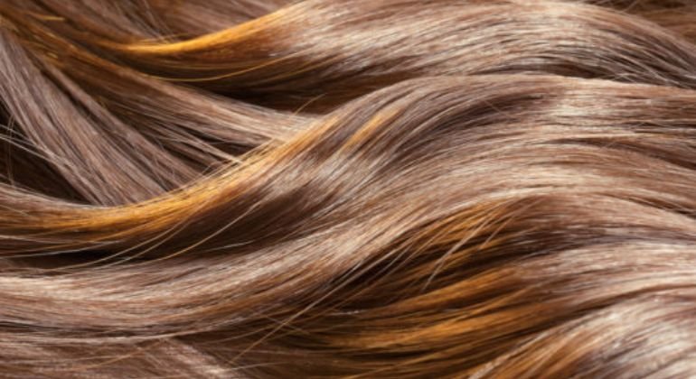 The 1.1-Nanometer Lipid Layer That Makes Hair Shine