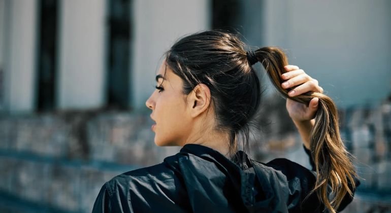 What actually changes when you raise the ponytail