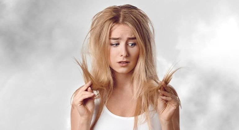 How does air pollution affect hair