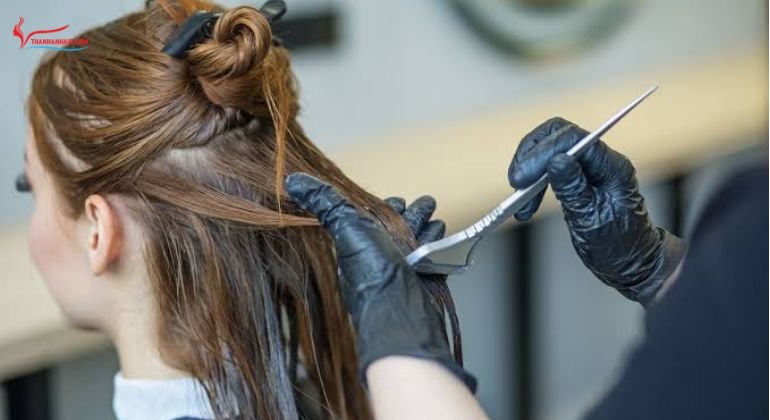 Professional Prevention How Salons Keep Dye Off Skin