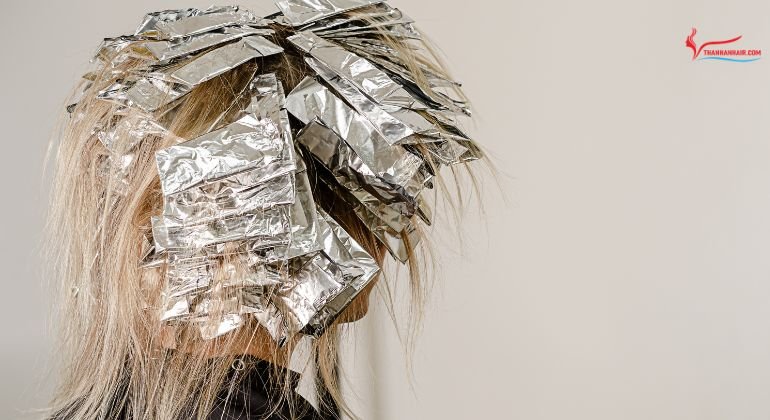 Recognizing Signs of Over-Processed Bleached Hair